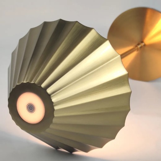 Alloy Desk Lamp
