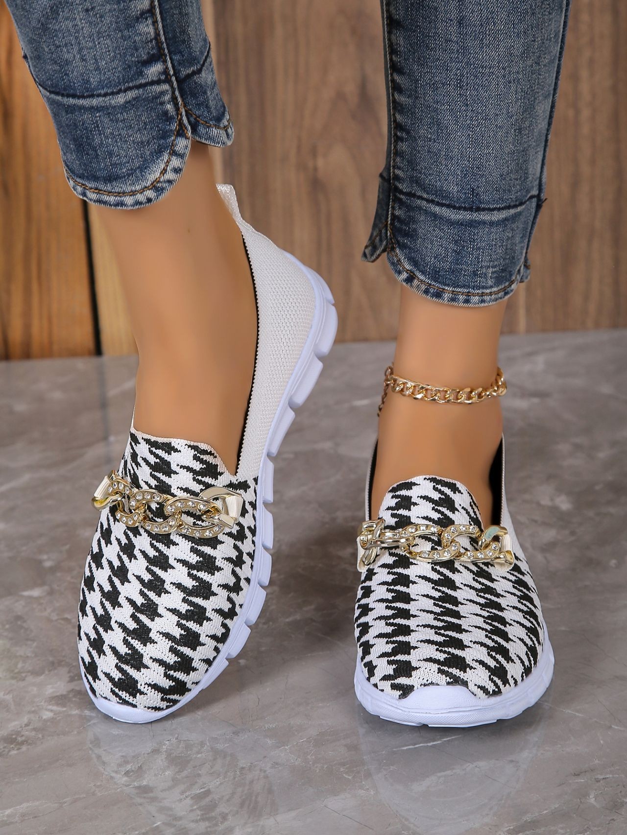 Breezy Houndstooth Mesh Loafers
