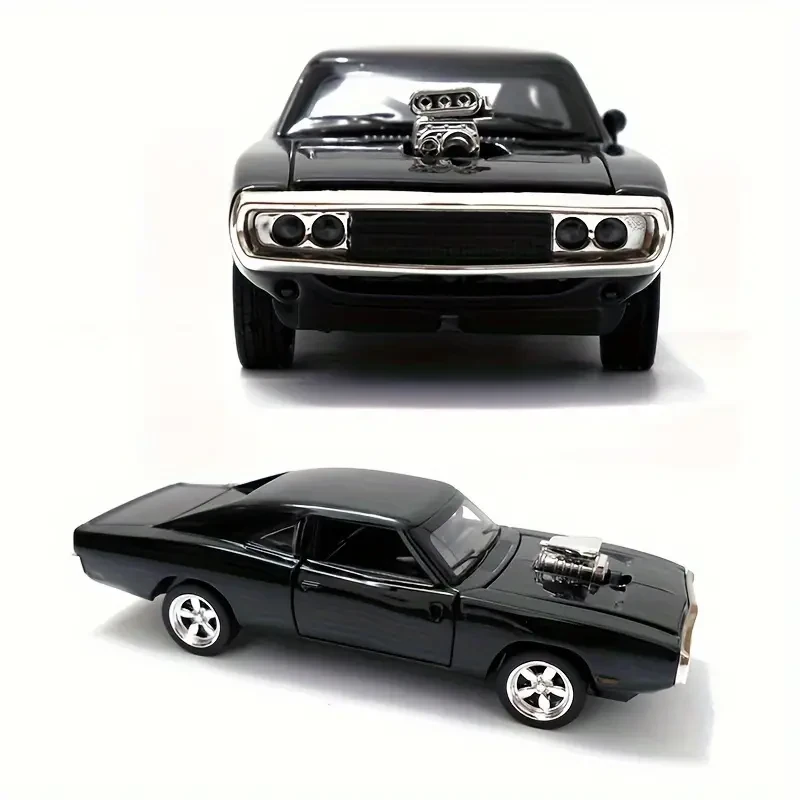 1:32 Scale Classic Alloy Die-Cast Model Car with Opening Doors, Sound & Light Effects