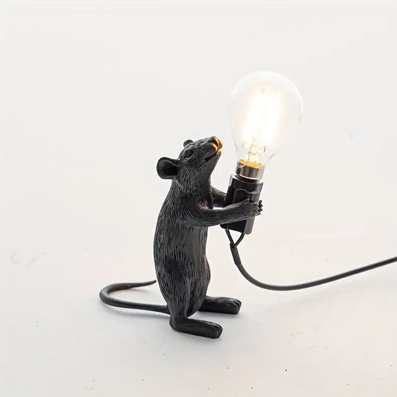 Chic Nordic-Inspired Mini Mouse Table Lamp