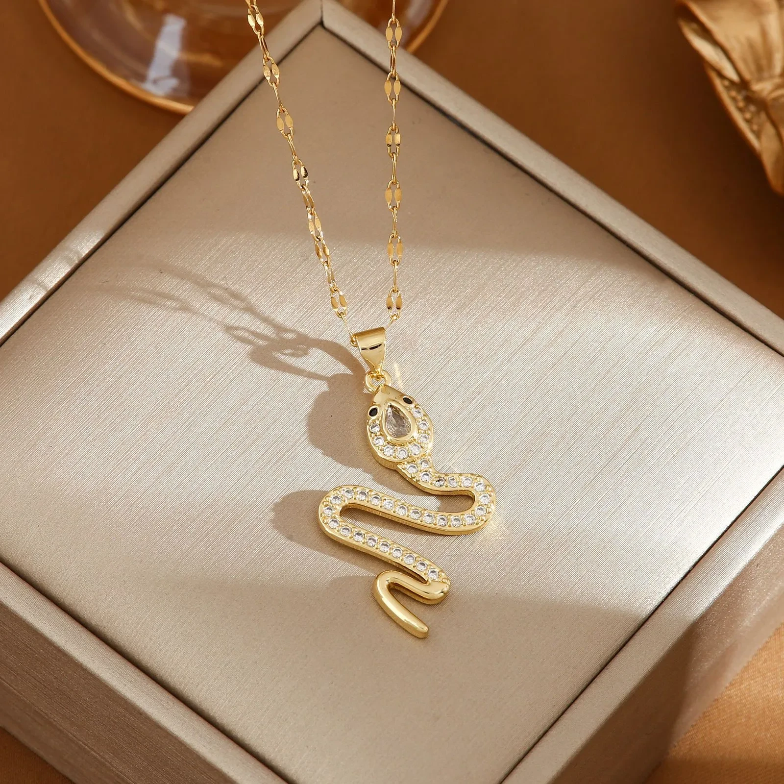 Personality Snake Necklace With Rhinestone Design