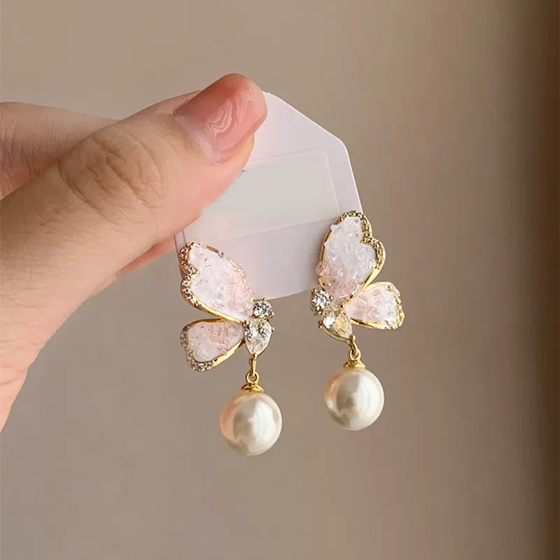 Gradient Butterfly Pearl Earrings With Rhinestones