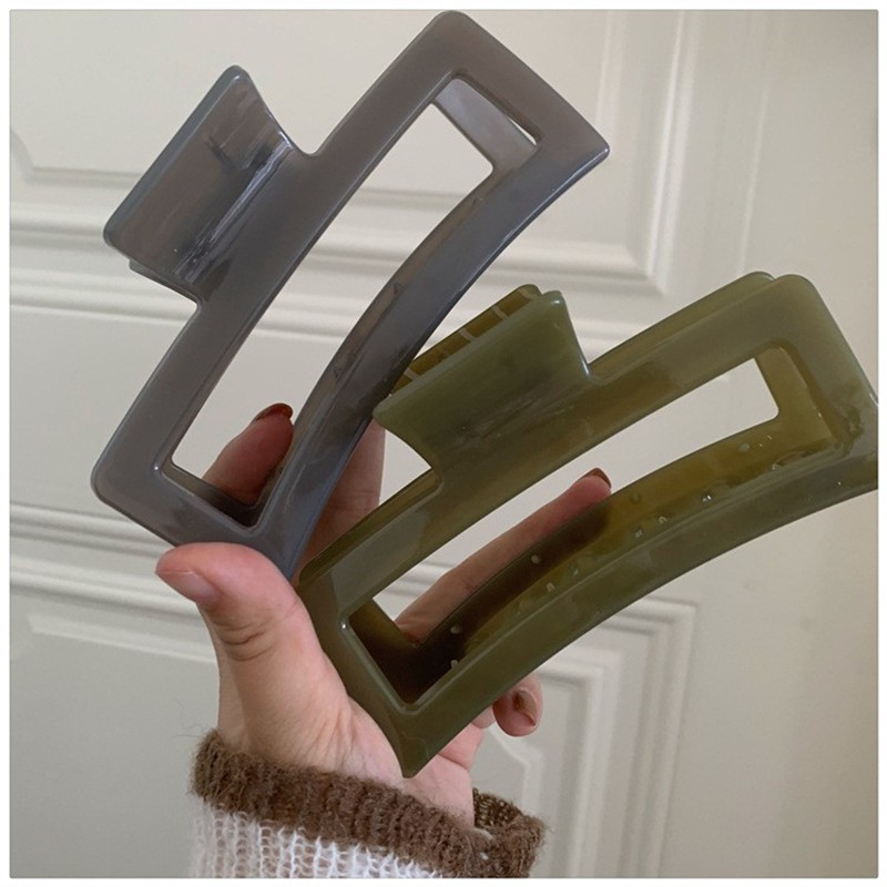 13cm Oversized Hair Clip  Simple & Versatile Hair Accessory for Girls