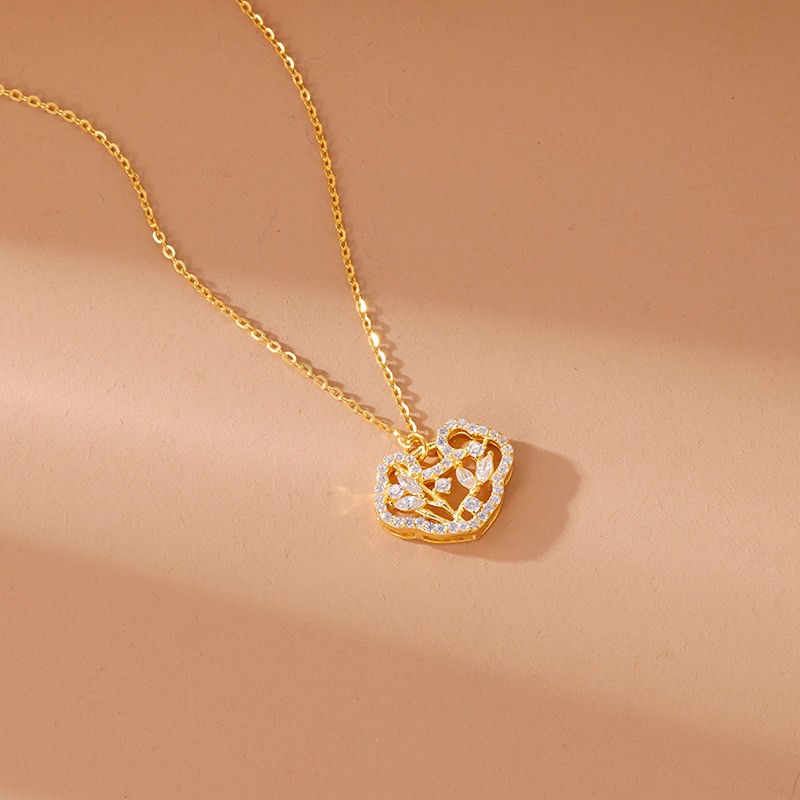 Net Red Wind Light Luxury Full Diamond Necklace