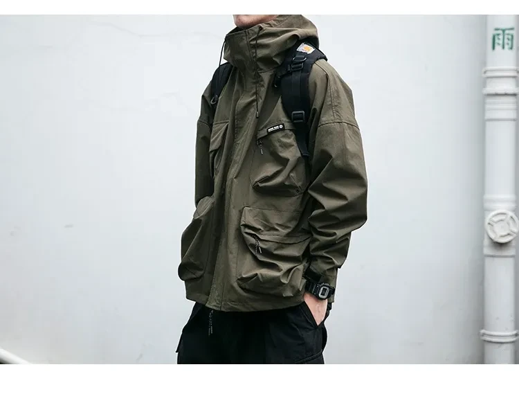Hooded Jacket Men's Loose Three-dimensional Pocket Functional Windproof Jacket Casual Clothing