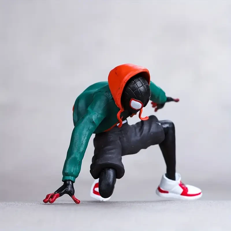 Spider-Themed Anime Game Collectible - Dual-Headed Sculpt, PVC Desk & Car Decor, Green/Black, Perfect Gift for Gamers