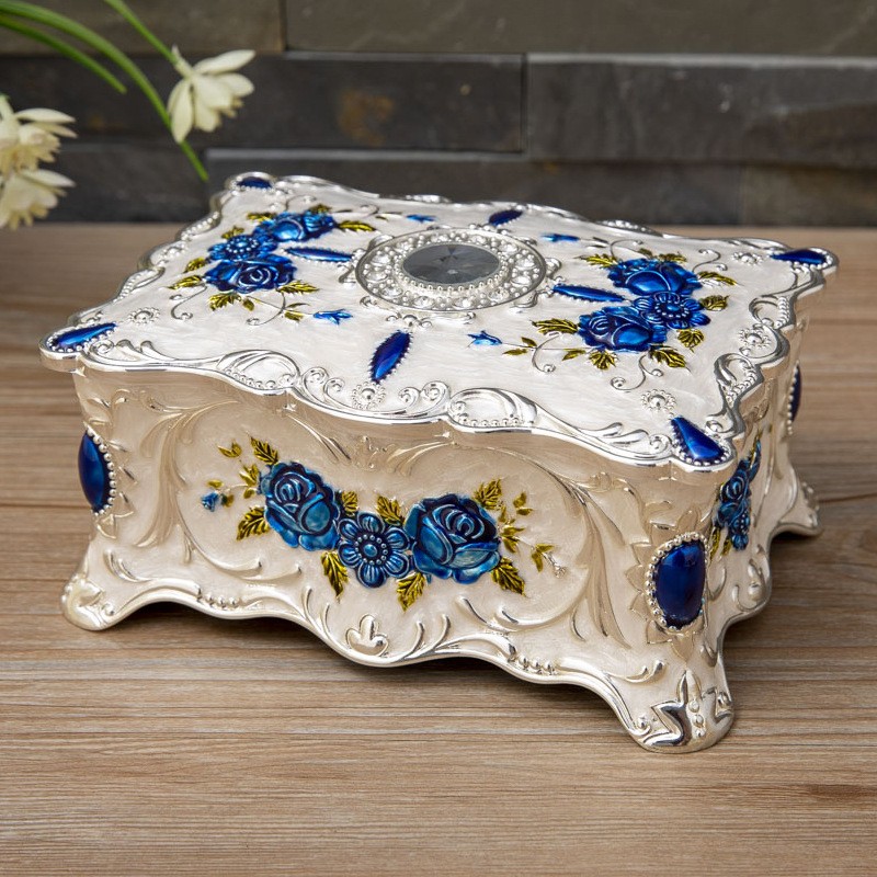 Metal Large Capacity Double-layer Jewelry Box Creative European Style