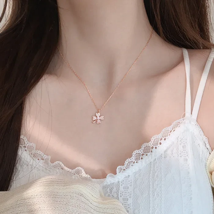 Simple And Fashionable Niche Design, Light Luxury Net Red Four-Leaf Clover Clavicle Chain