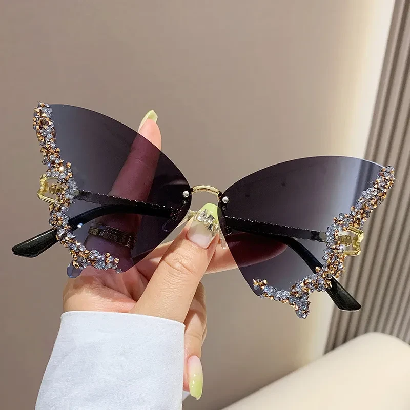 GlamourWings Vintage Butterfly Sunglasses