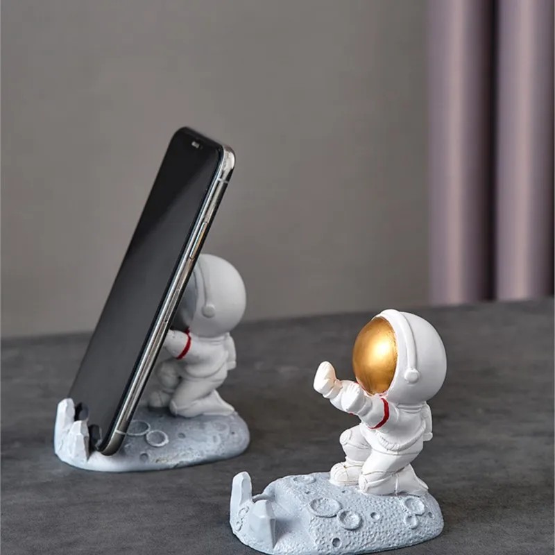 Nordic Style Astronaut Mobile Phone Stand