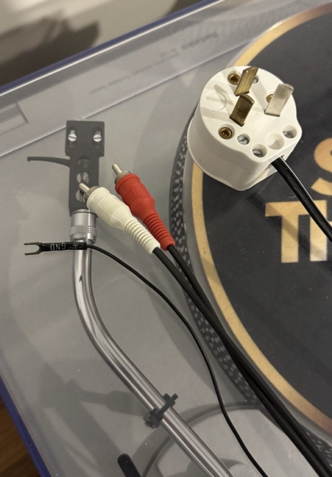 TECHNICS DIRECT DRIVE SL-D2 W/ ORIGINAL SHIPPING CARTON & 270C CART -MINT