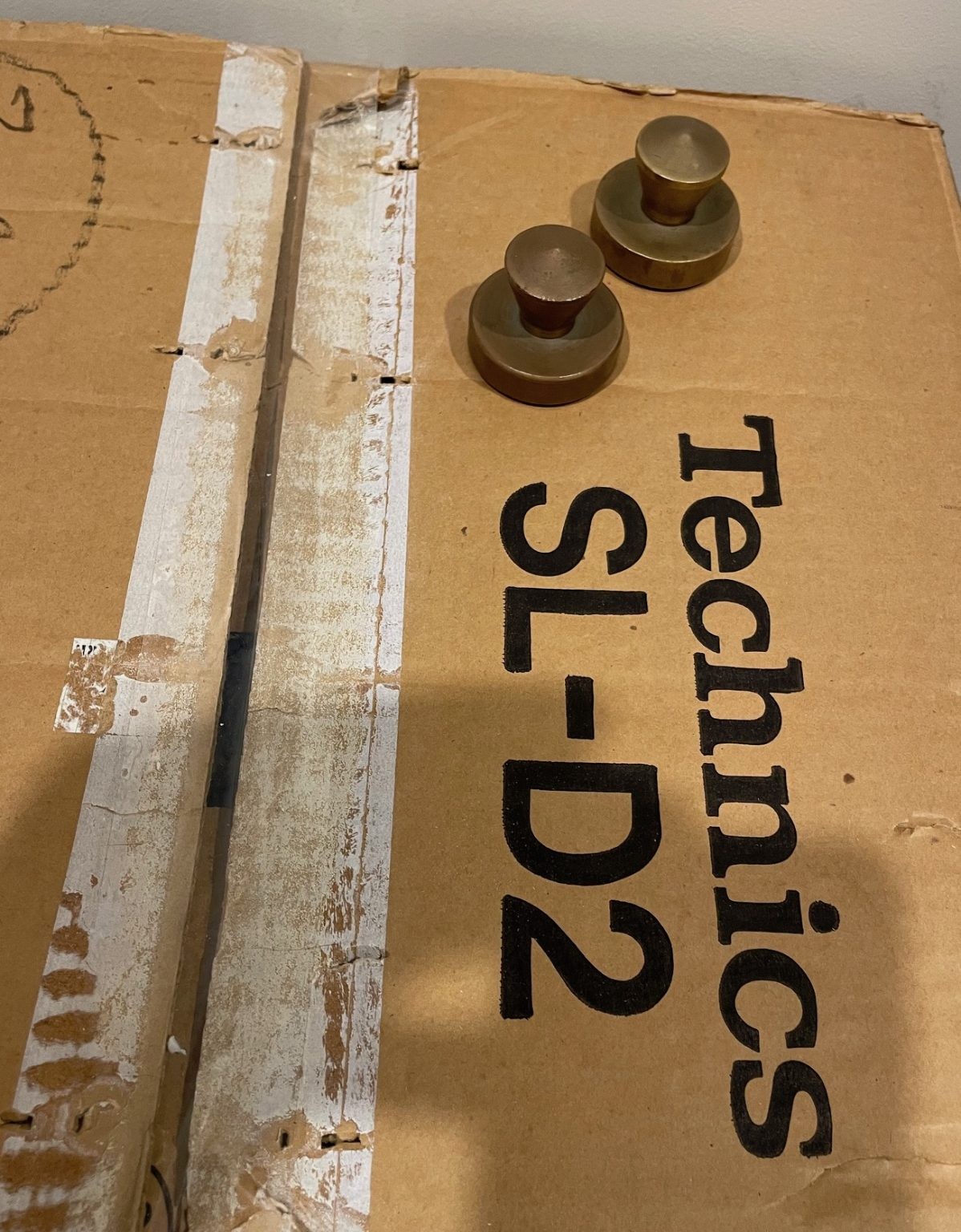 VINTAGE 45rpm ADAPTORS EX-RADIO NEW ZEALAND -HEAVY! ((SOLID BRASS))