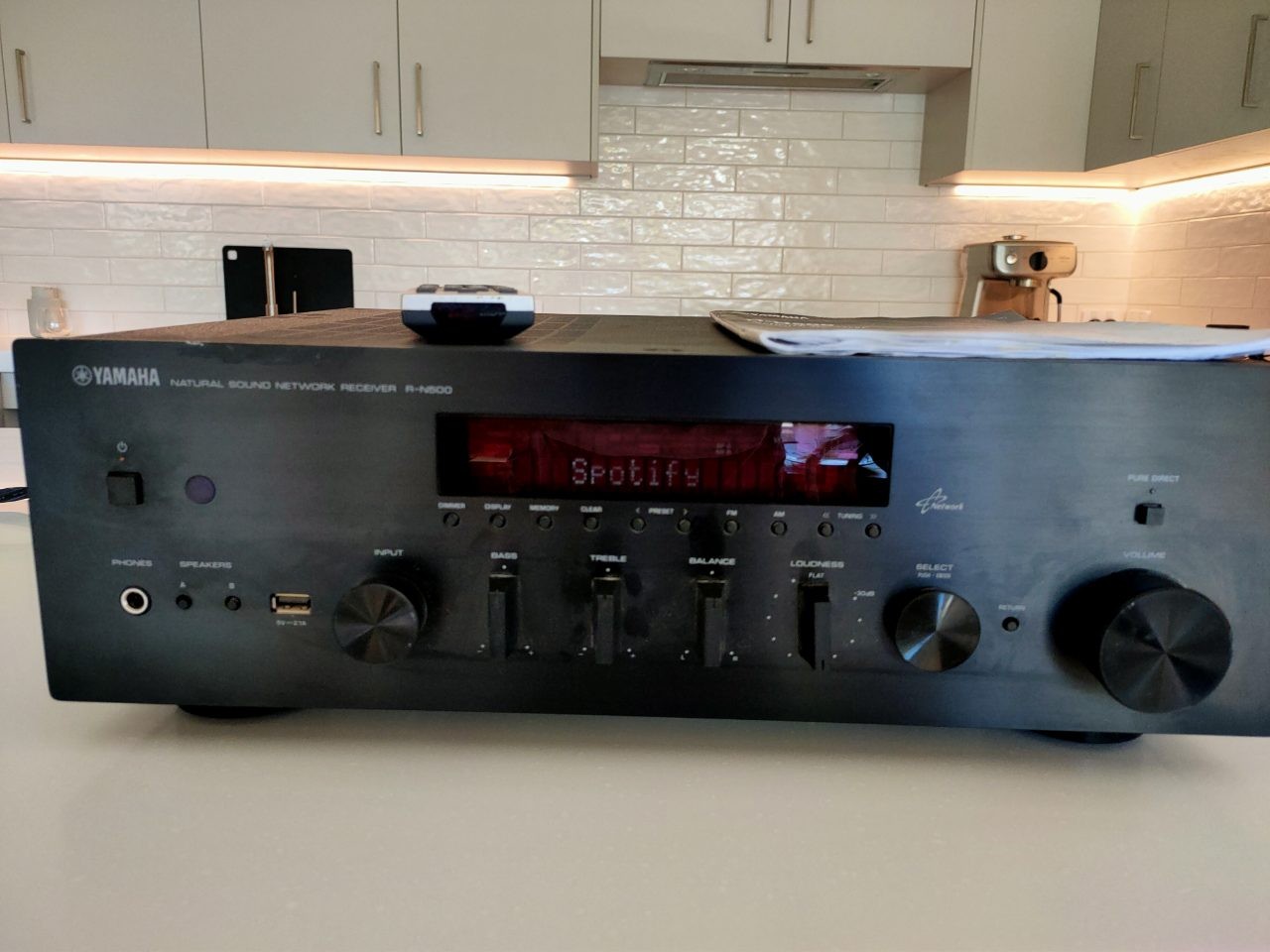 Yamaha R-N500 Hi-Fi 2.1 network receiver