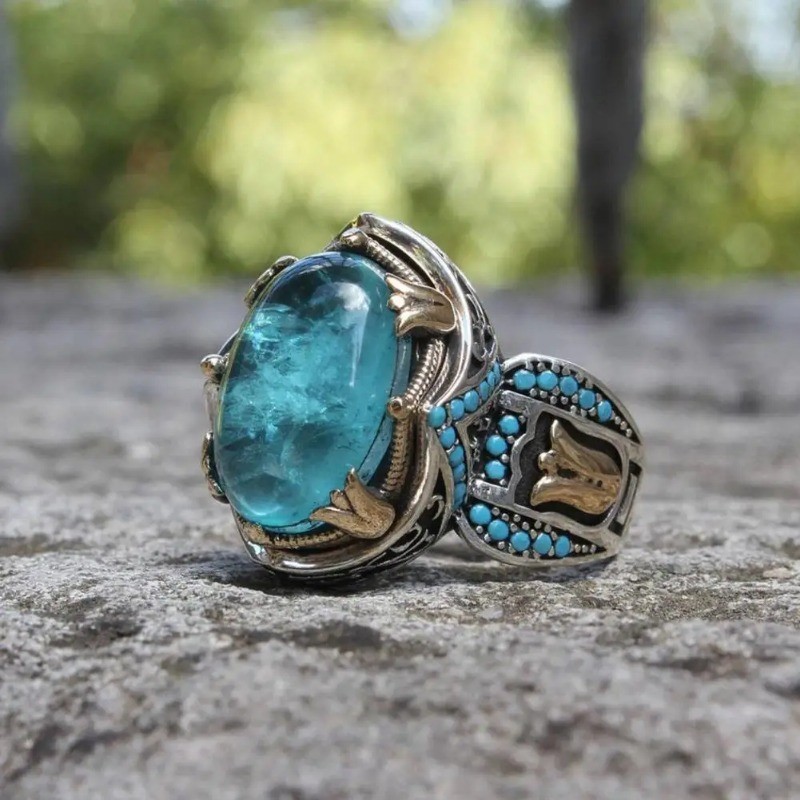 Retro Style Blue Oval Gem Ring