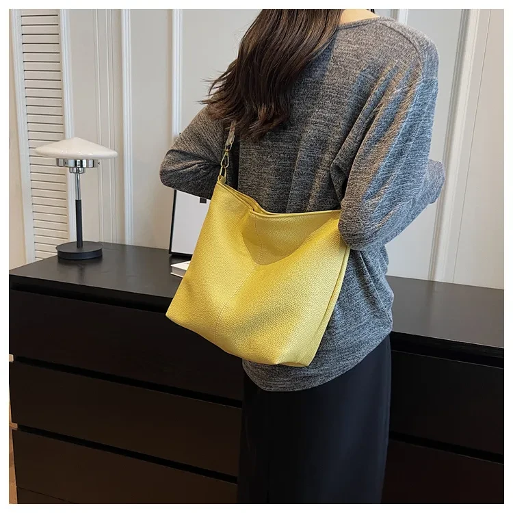 Simple Large-capacity Stitching One-shoulder Crossbody Bag