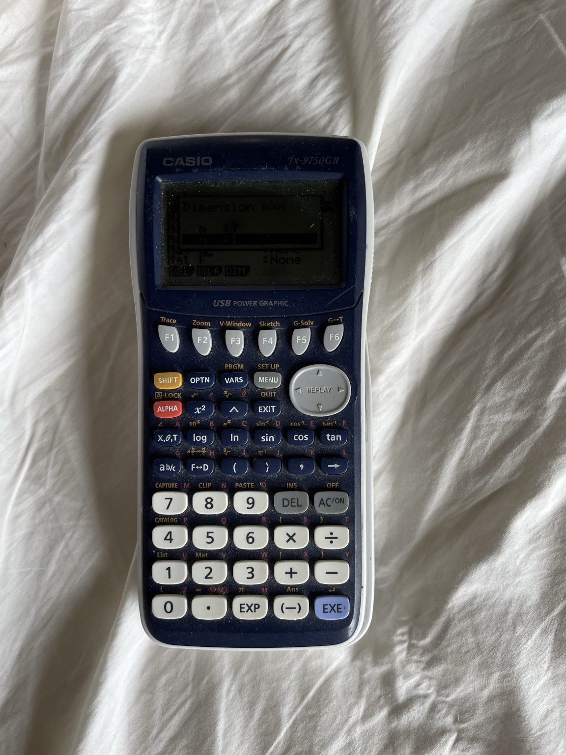 Graphics calculator fx9750GII