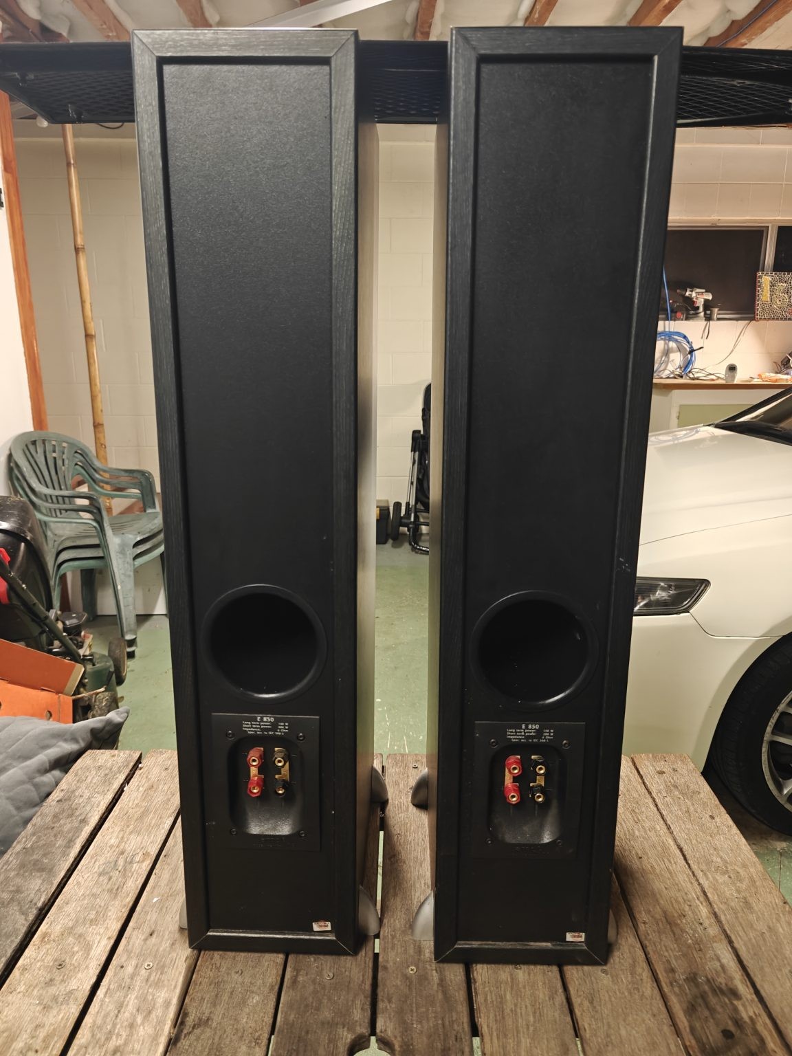 Jamo E850 Floorstanding Speakers *$1 RESERVE*