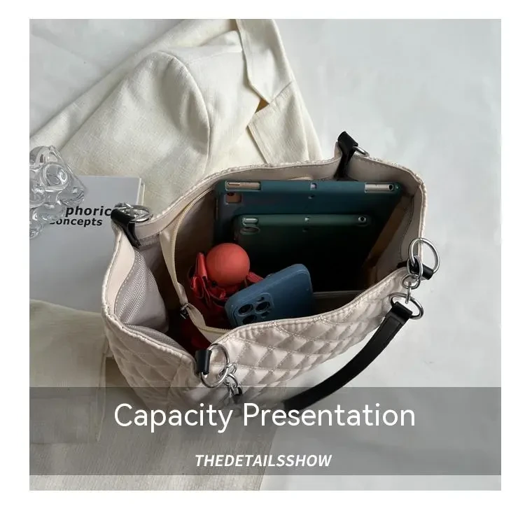 Advanced Texture Niche One-shoulder Tote Canvas Bag