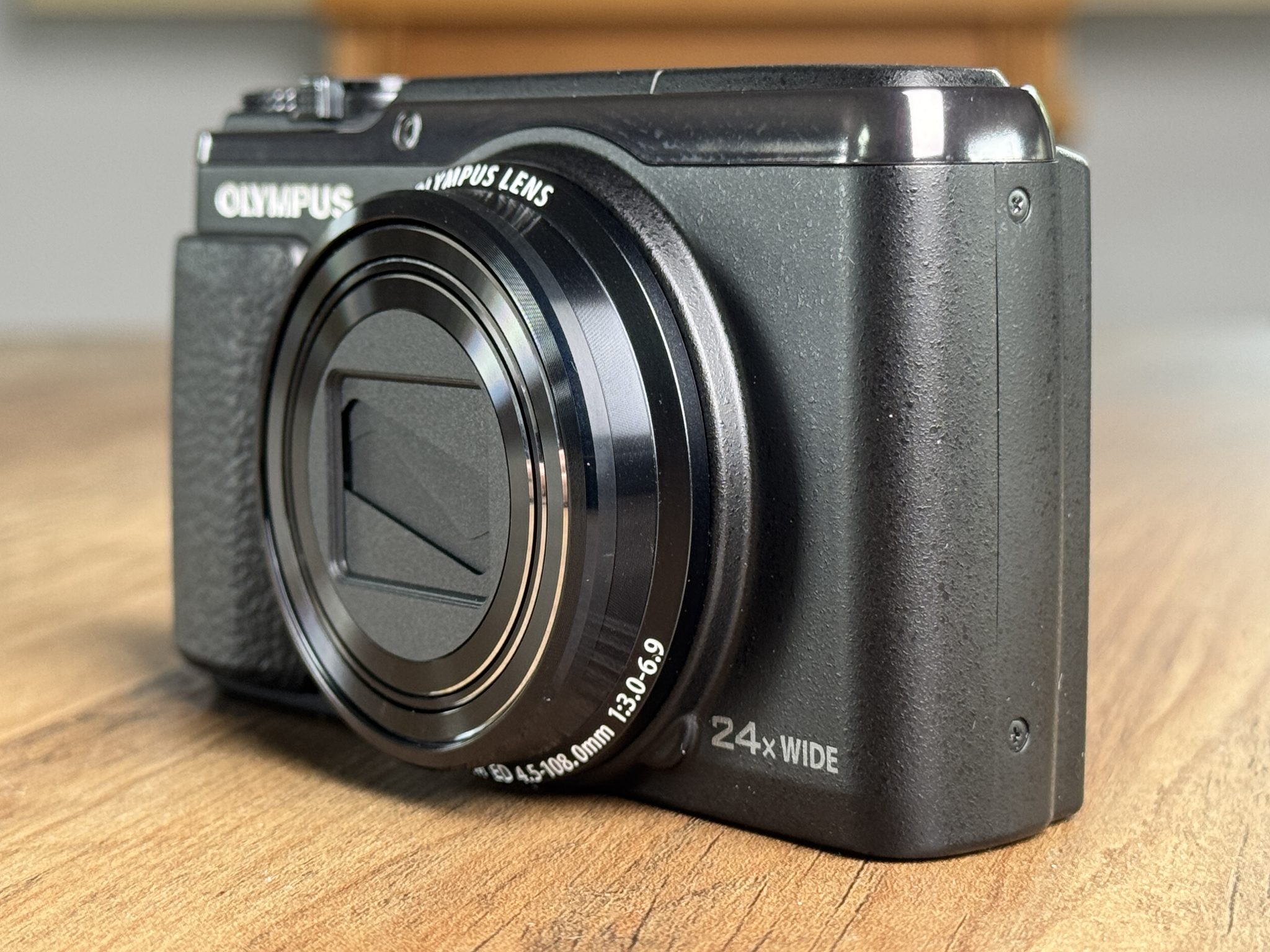 Olympus Stylus SH-60 - As New Condition