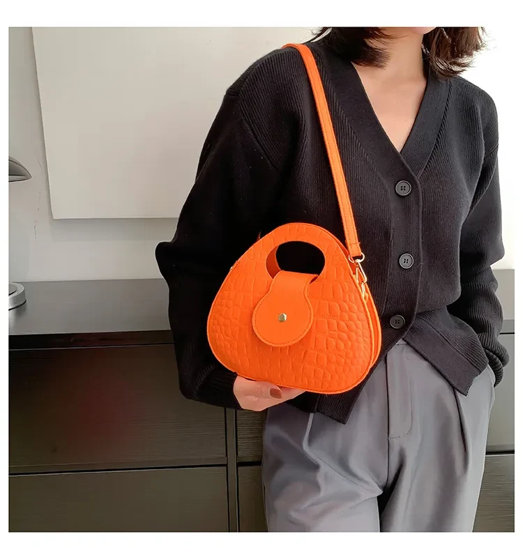 Shoulder Simple Portable Crossbody Commuting Small Round Bag