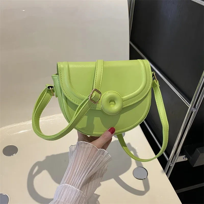 Special-interest Design Textured One-shoulder Underarm Bag Women