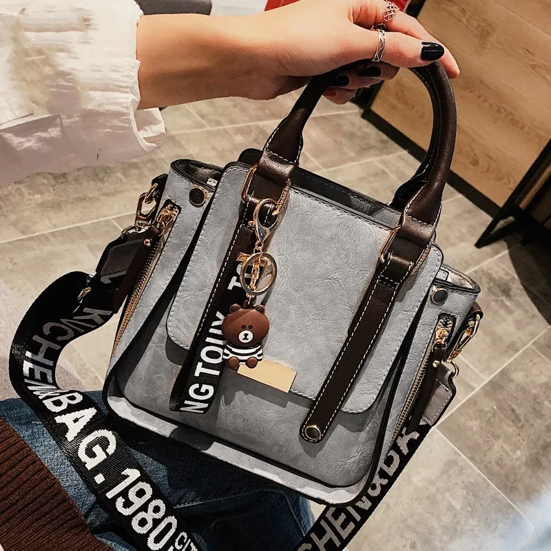 Fashion wide shoulder strap shoulder bag
