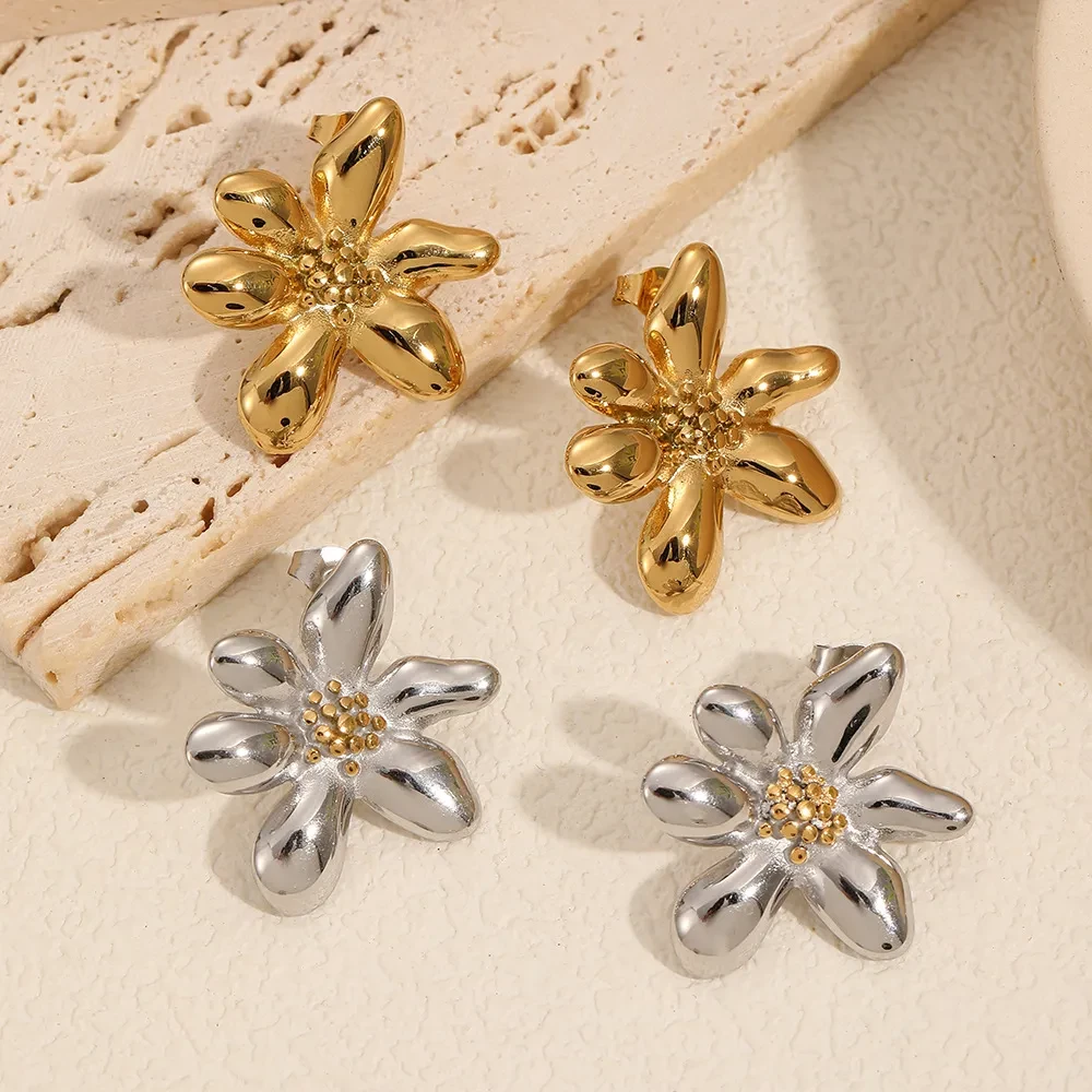 New Online Celebrity Titanium Steel Flower Stud Earrings Women's Fashion All-match High-grade Stainless Steel Flower Stud Earrings Earrings