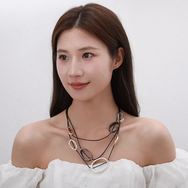 Simple Women's Fashion Ornament Geometric Necklace