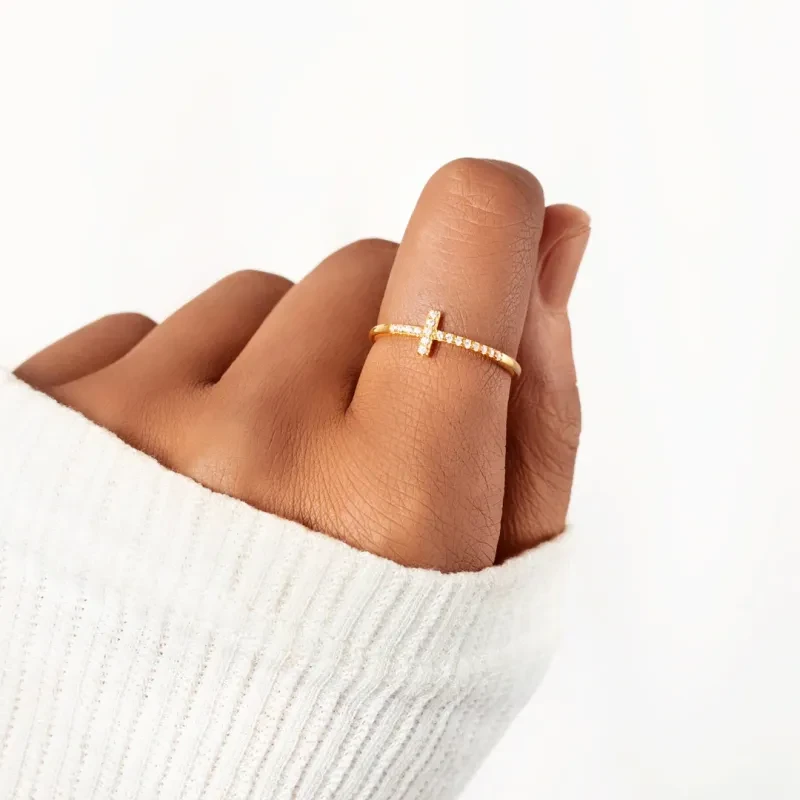 Women's Fashion Cross Ring