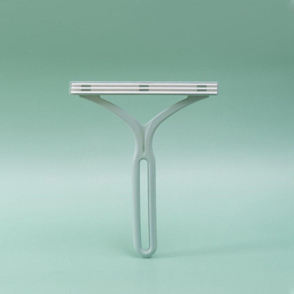 Portable Manual Lint Remover Brush  Pet Hair, Fabric Shaver, and Fuzz Cleaner for Sofa, Clothes, and More