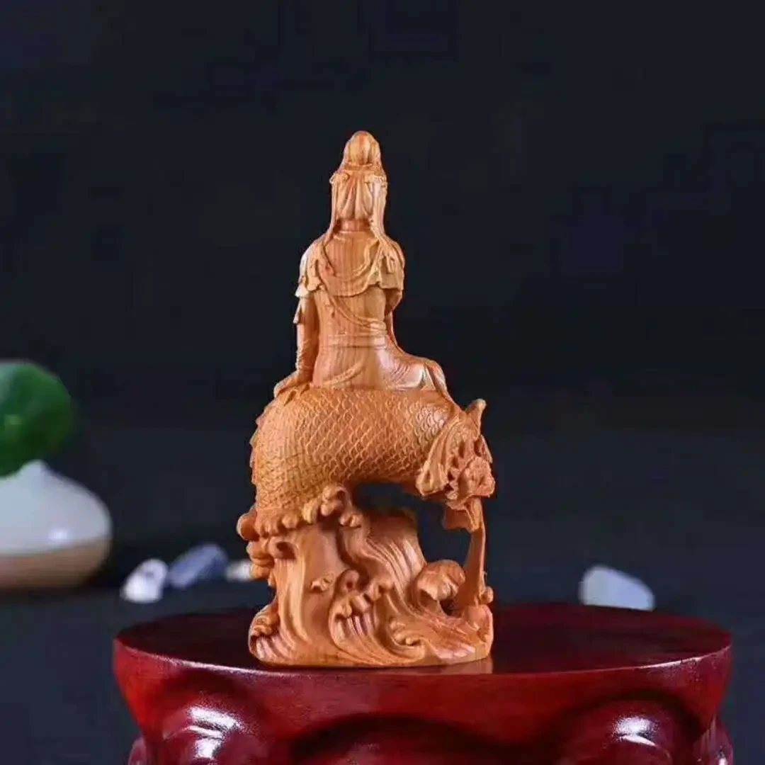 Thuja Avalokitesvara Carving Ornament