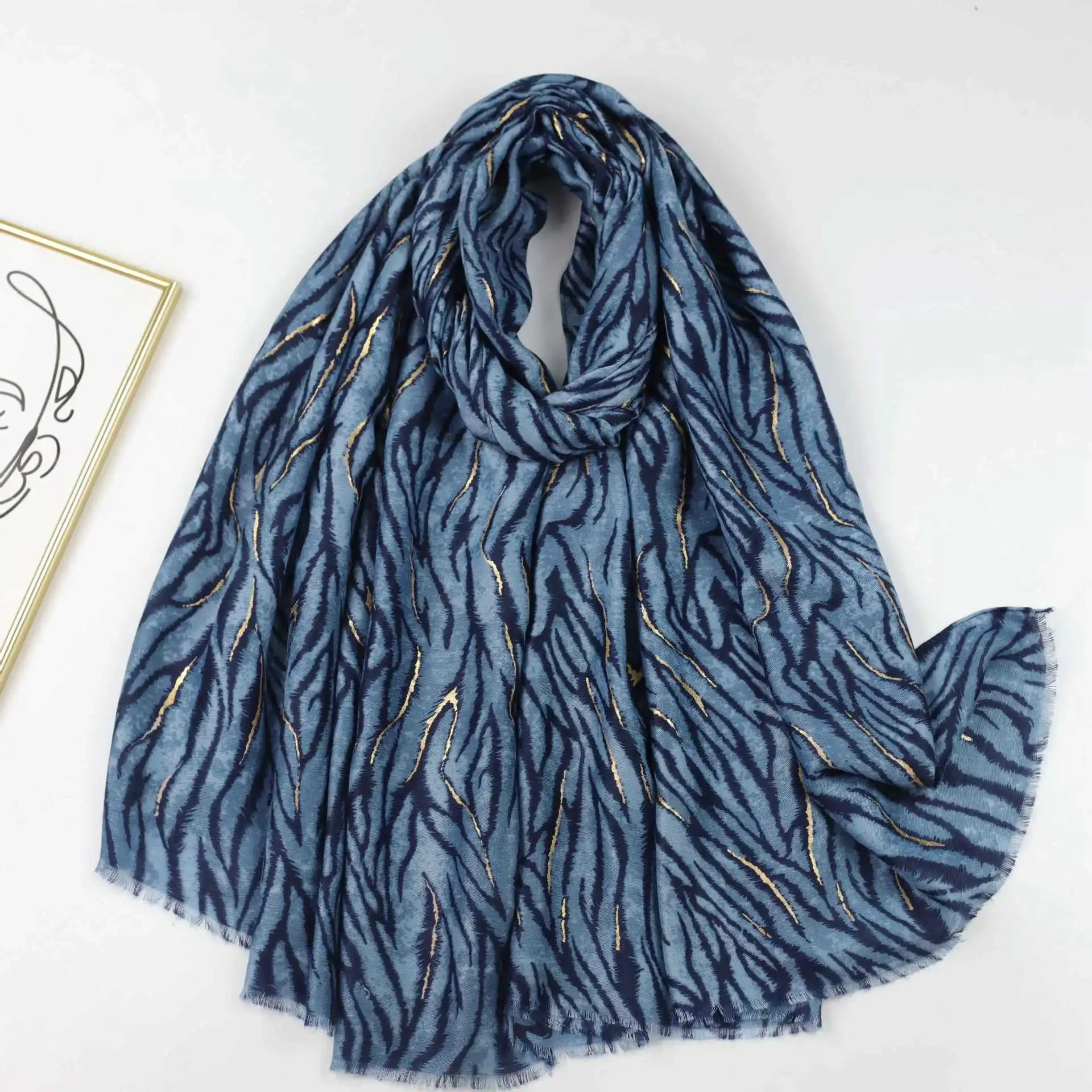 Bronzing Zebra Pattern Satin Printed Sunscreen Warm Shawl