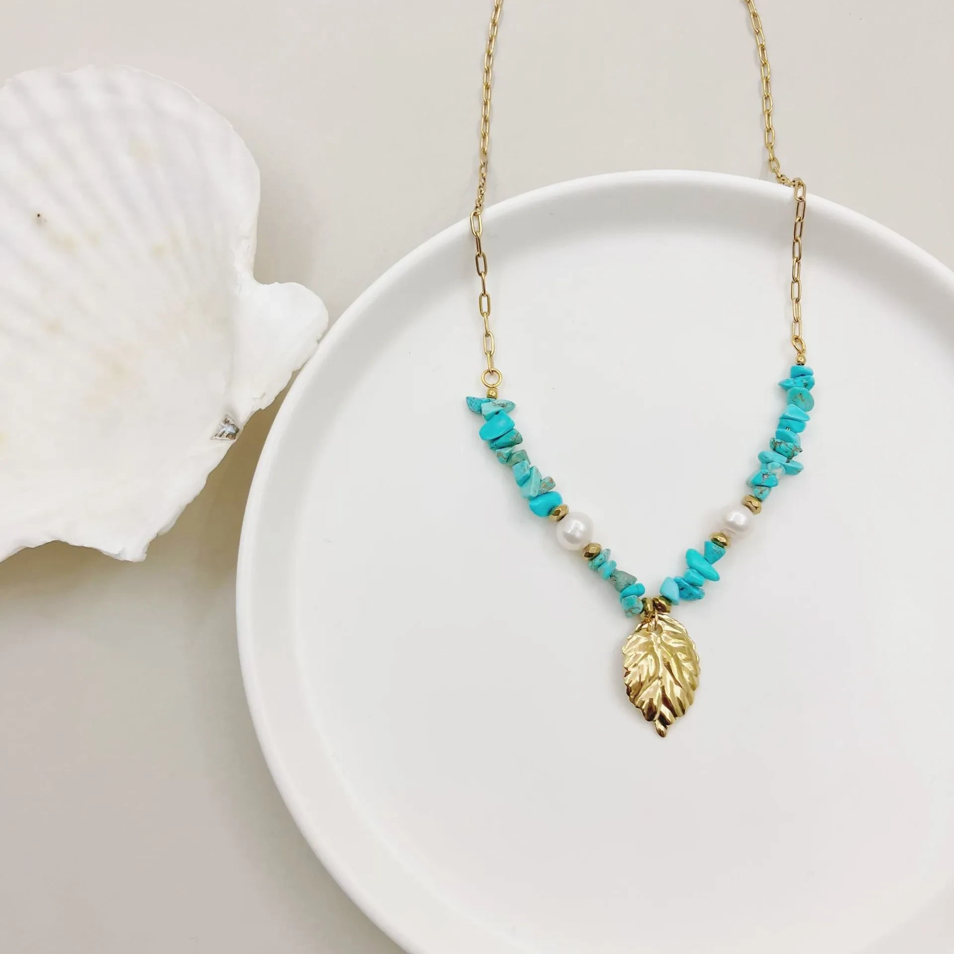 Gold Blue Natural Stone Leaf Pendant Freshwater Pearl Necklace
