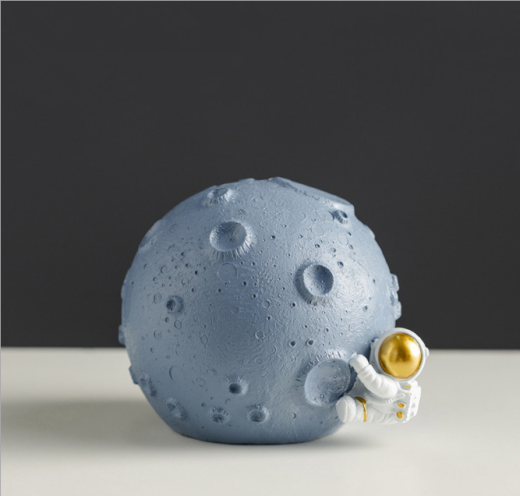 Astronaut Decoration Cabinet Wine Cabinet Office Table Decoration Children's Room