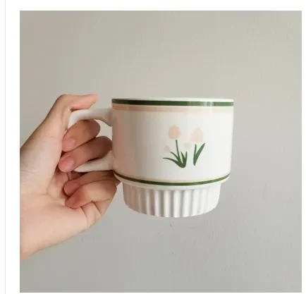 Japanese Style Tulip Ceramic Flat Plate Cute Small Dinner Plate Dish