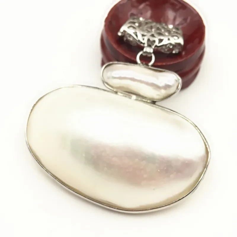 New natural pearl oyster irregular pendant fashion accessories pendant Pendant 40x45mm