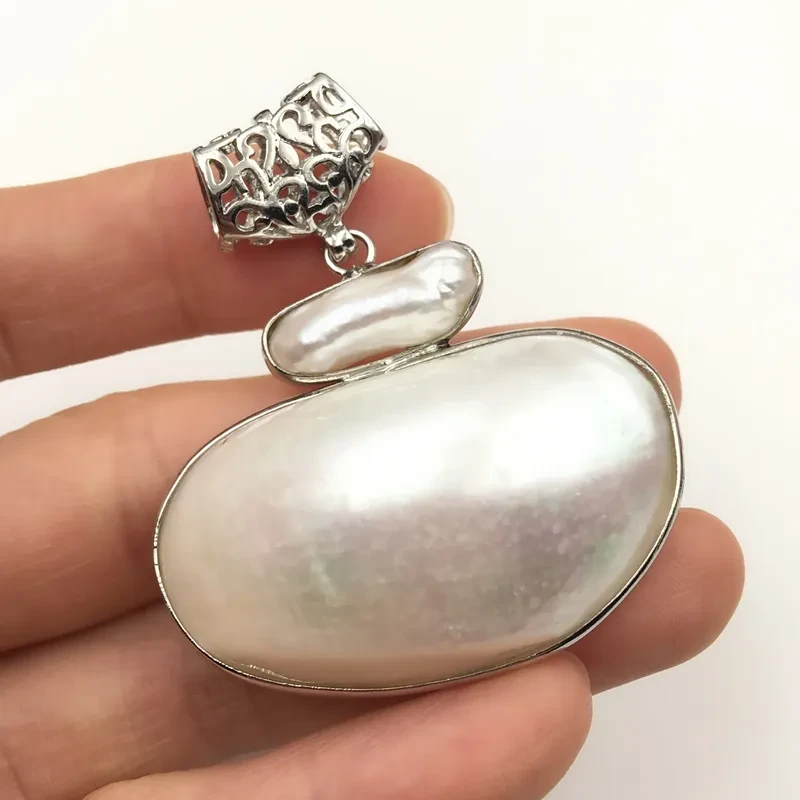 New natural pearl oyster irregular pendant fashion accessories pendant Pendant 40x45mm