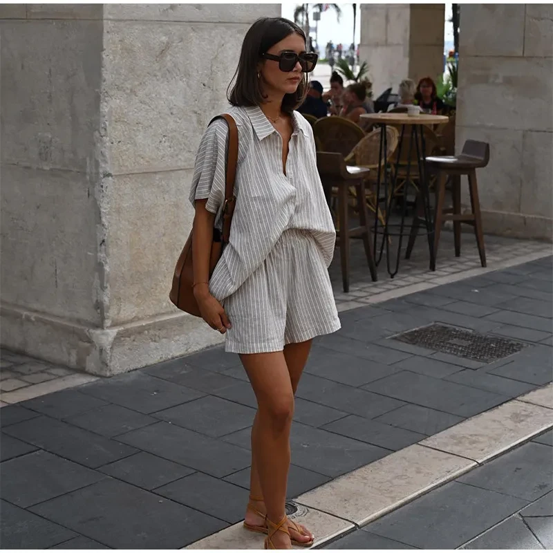 Fashion Casual Loose Striped Shirt Shorts Suit