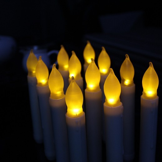 Flashing LED candle light