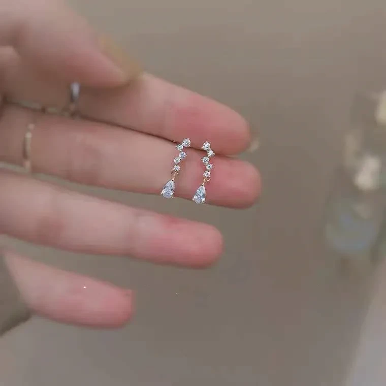 Korean French Broken Diamond Water Drop Pendant