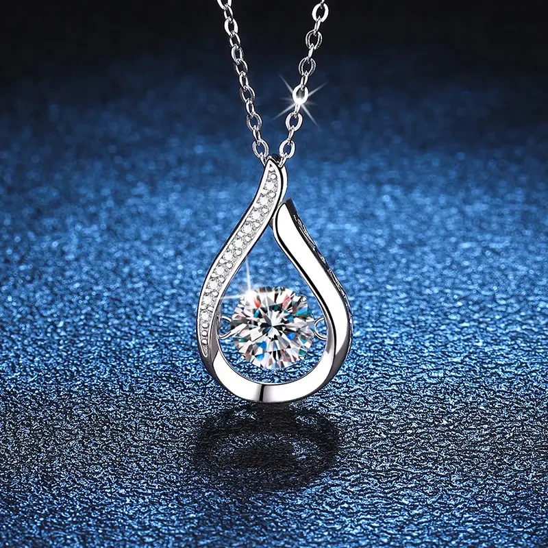 AuraBling Pure Silvery Pendant Moissanite Necklace