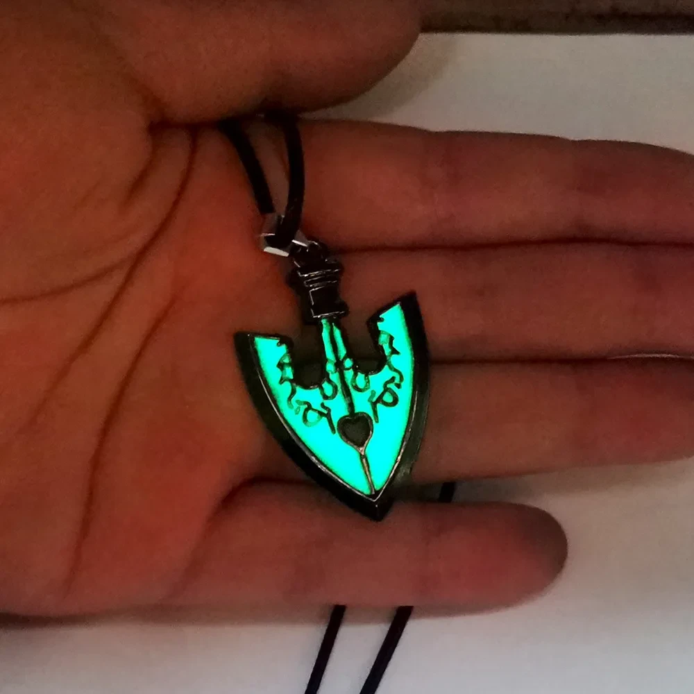 Luminous Necklace Pendant Arrow Shape Pendant