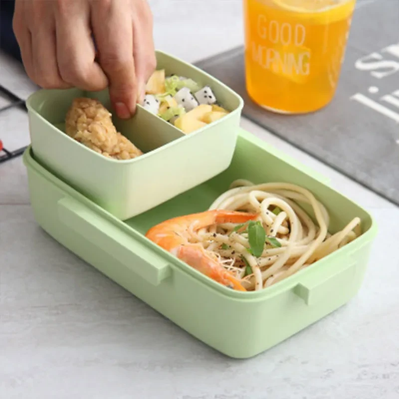 Removable inner compartment insulated lunch box
