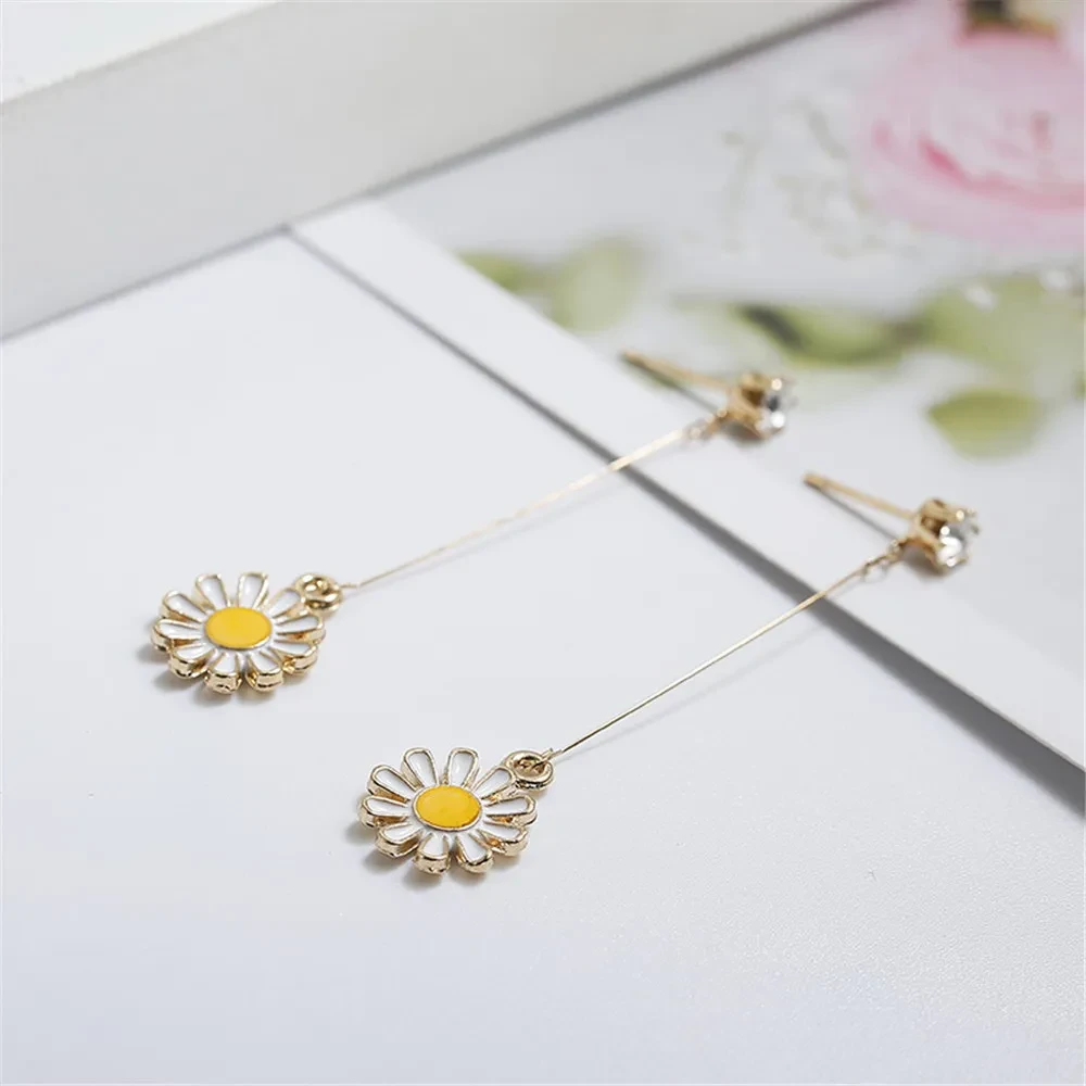 Small Daisy Pendant Is Super Fairy Long Pendant