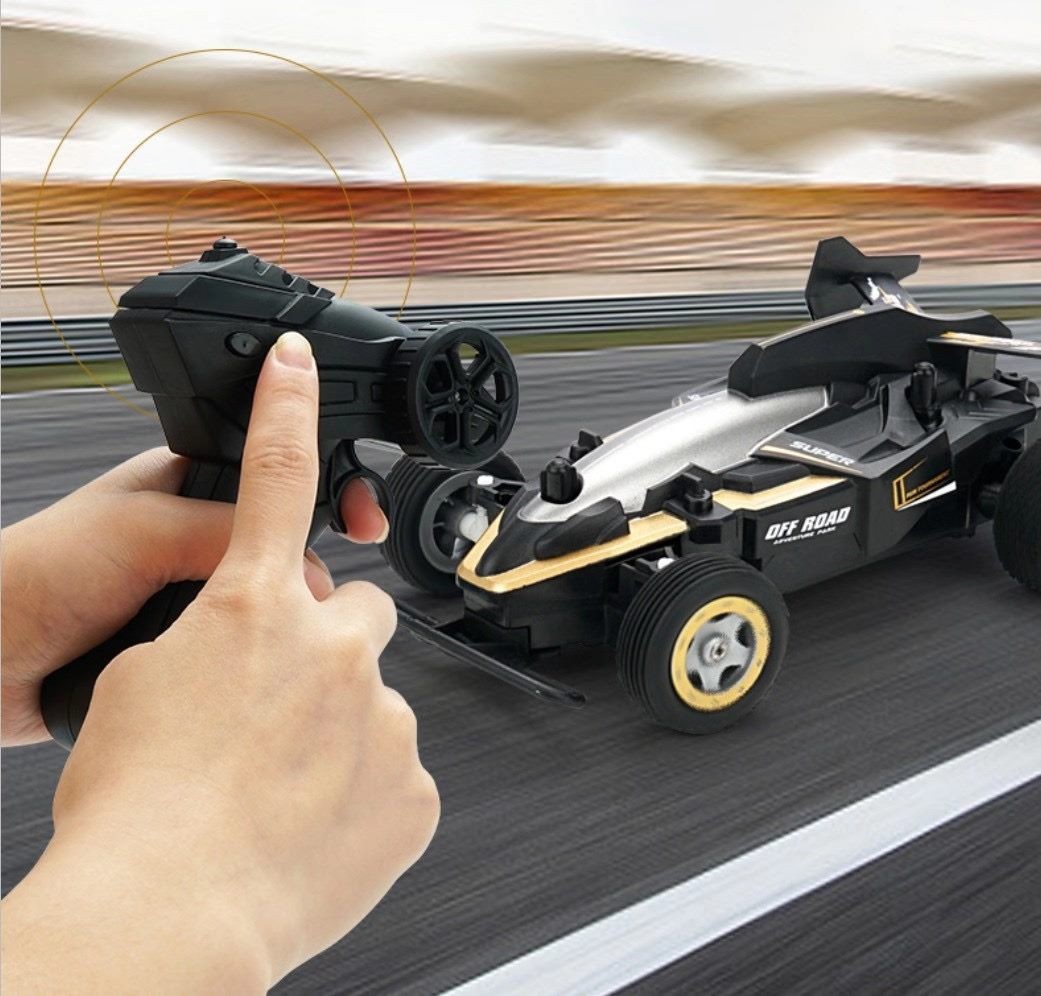 RC Racing Car with rechargeable battery