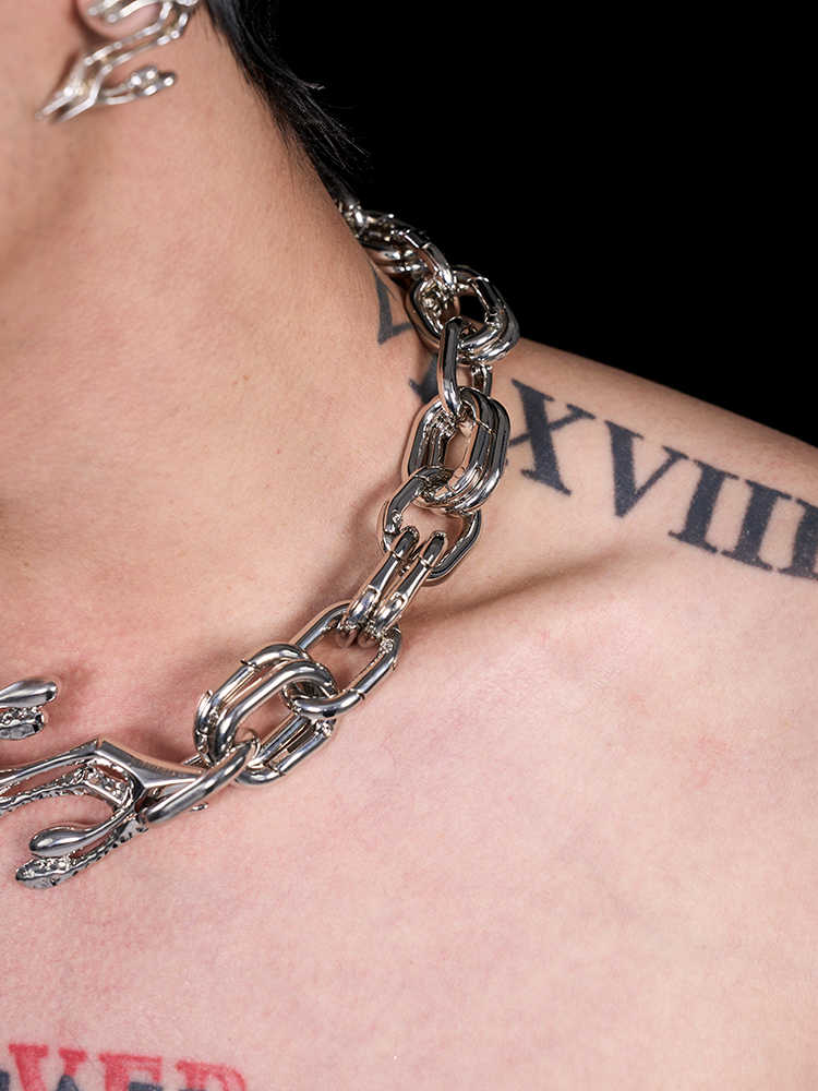 Niche Titanium Steel Necklace Men's And Women's High-grade Double Ring Clavicle Chain