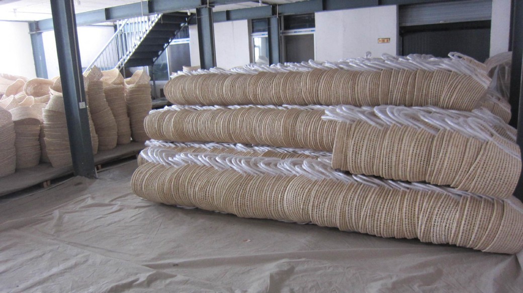 Corn Husk Woven Crib Portable Sleeping Basket