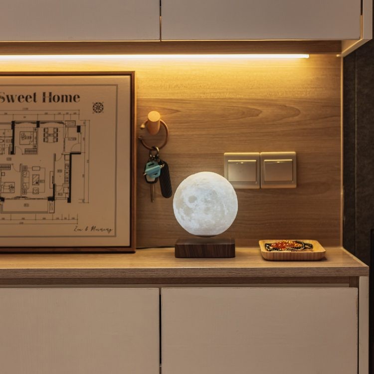 Magnetic Levitating Touch Lamp, 3D Printing Moon. Big Size.