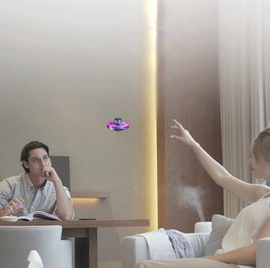 Flying Spinner, UFO Fingertip, Rechargeable Flying Gyroscope USB Toy, Black