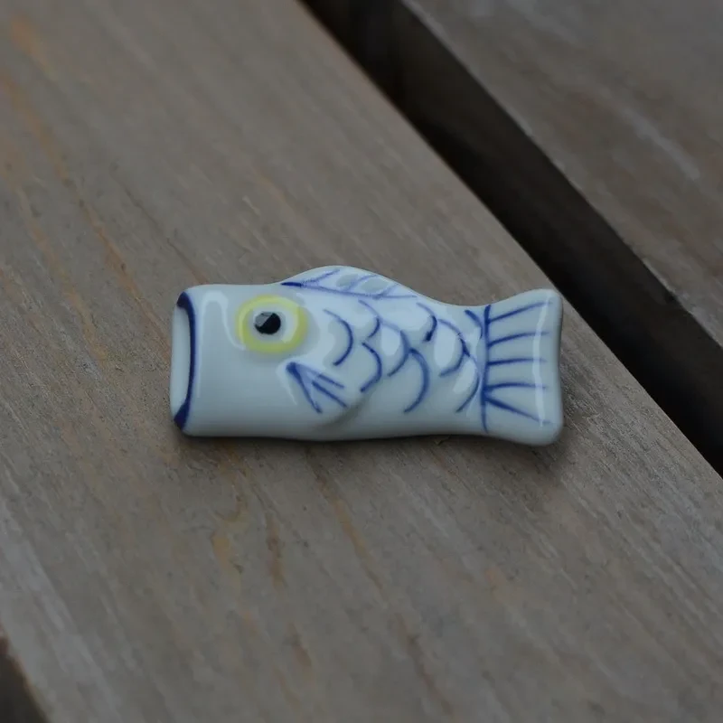 Creative Cartoon Ceramic Small Bream Chopstick Rack